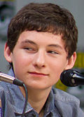 https://upload.wikimedia.org/wikipedia/commons/thumb/0/0a/Jared_Gilmore_SDCC_2014.jpg/120px-Jared_Gilmore_SDCC_2014.jpg